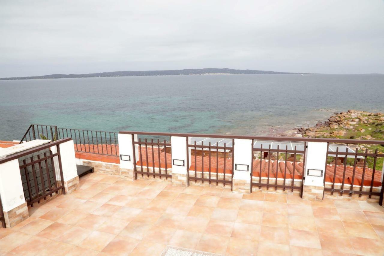 Luxury Apt Apartment Calasetta Exterior photo